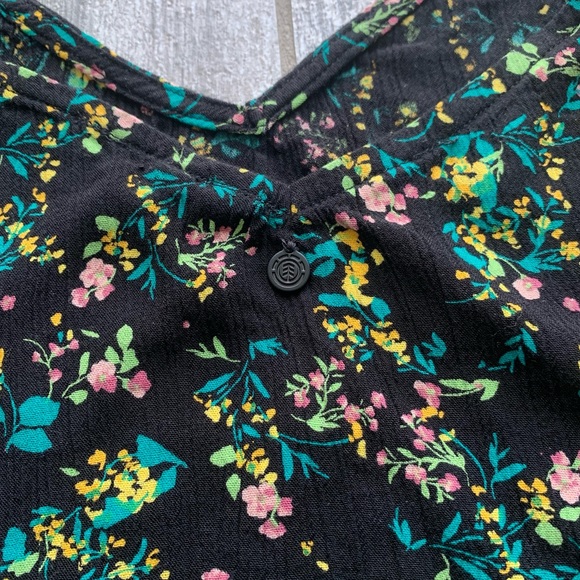 🔥🔥ELEMENT - SLIP ME ON TANK🔥🔥 - Picture 5 of 5